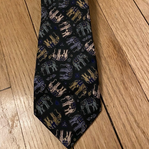 THAI SILK Men’s Necktie 100% Silk Handmade In Thailand Multicolor Elephant Print - Picture 2 of 8